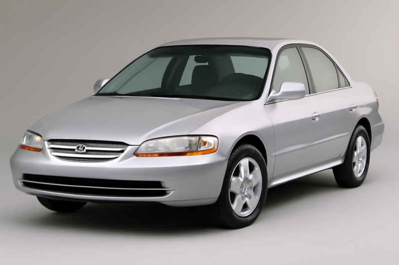 2000 Honda Accord auto glass replacement in Glendale, CA