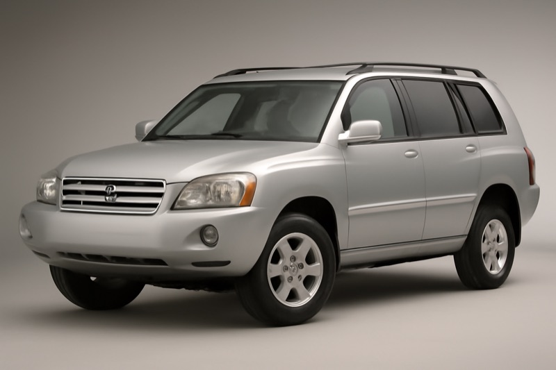 2004 Toyota Highlander windshield replacement in Glendale, CA