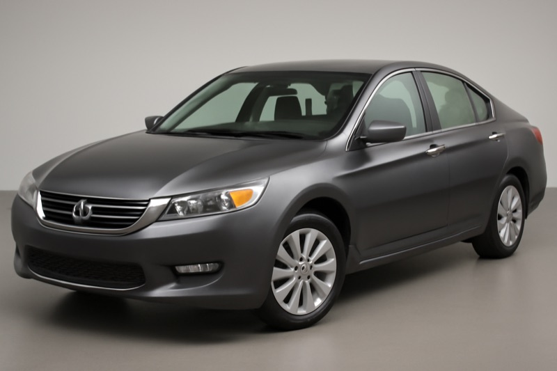 2013 Honda Accord windshield replacement in Glendale, CA