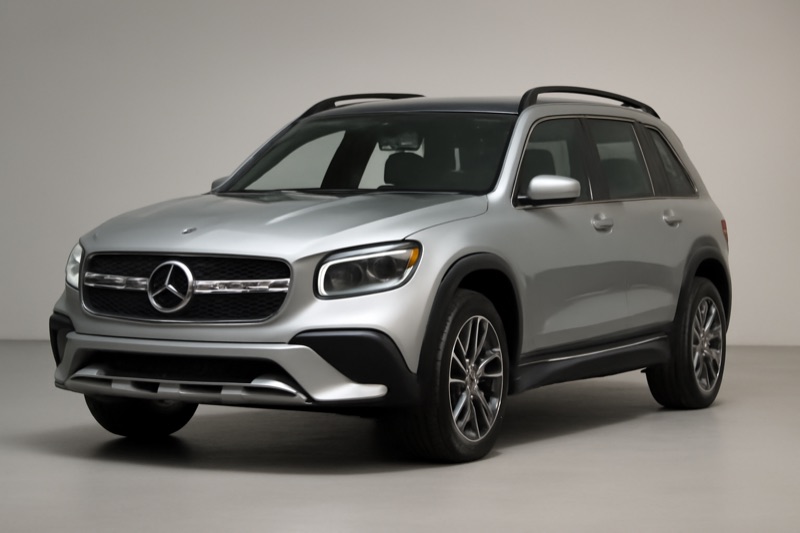 2023 Mercedes-Benz Glb-class windshield replacement in Glendale, CA