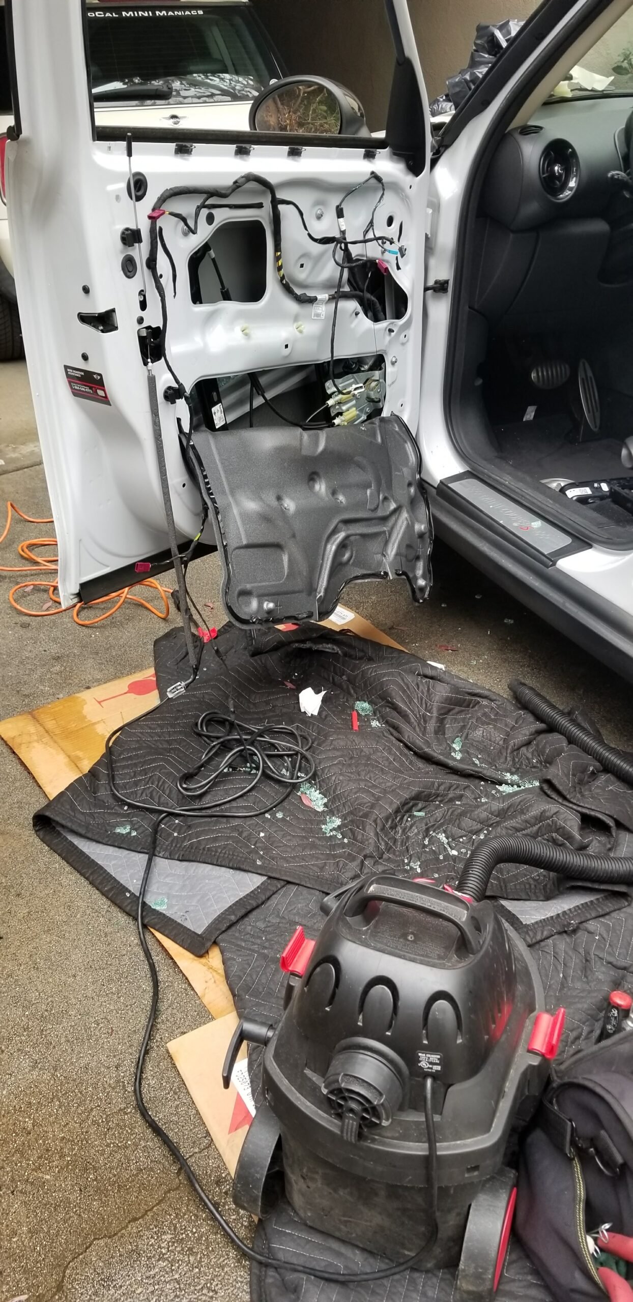 Side window replacement service Glendale